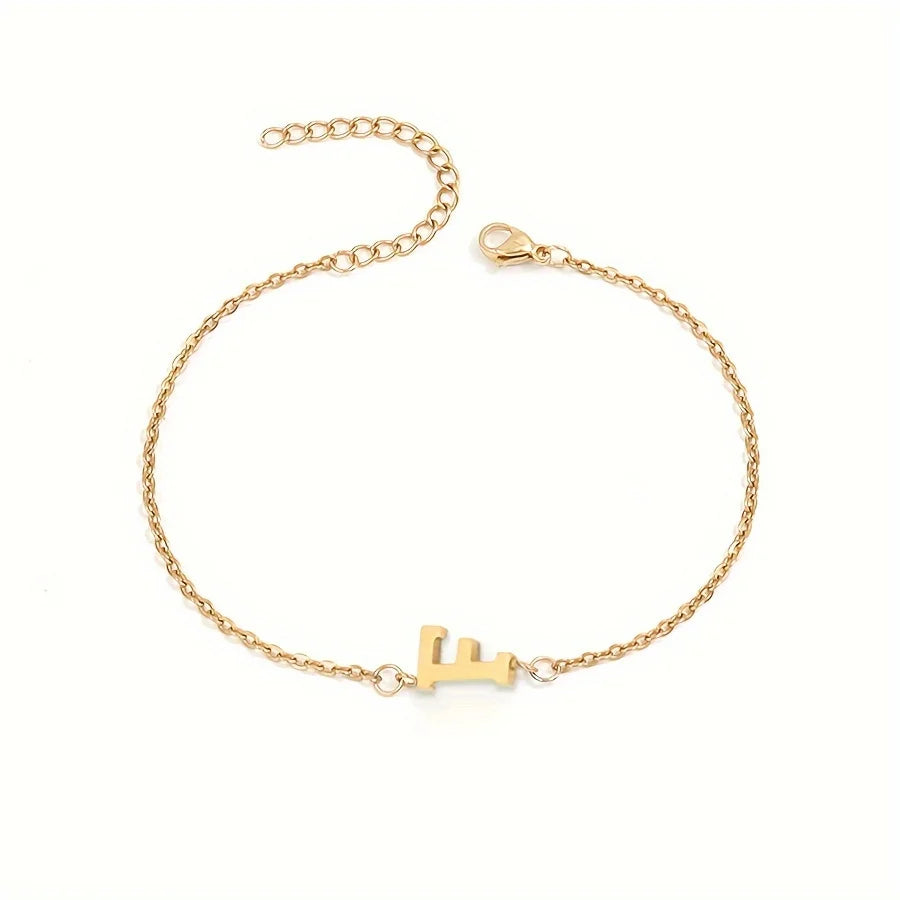Letter Armband Claudia